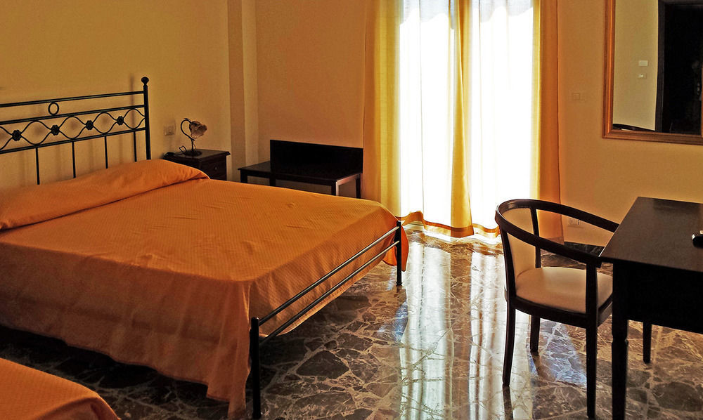 B&B Capo Sant'Alessio Sant'Alessio Siculo Exterior photo
