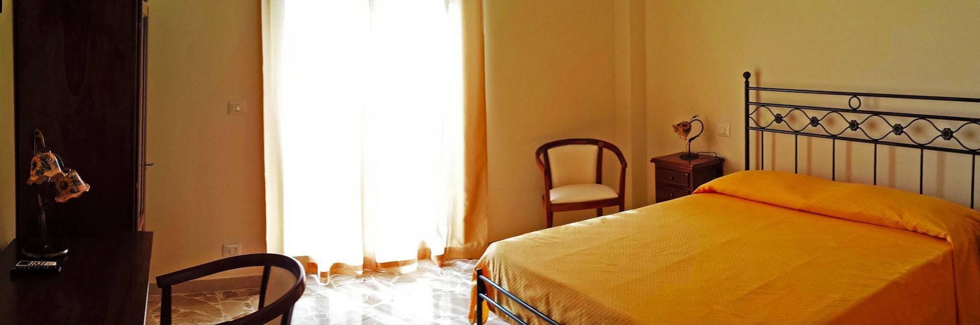 B&B Capo Sant'Alessio Sant'Alessio Siculo Exterior photo